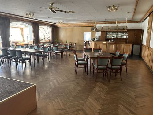 Saal - 