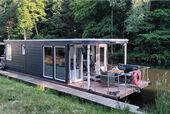 Ein Wohntraum auf Wasser und auch an Land - Ein Lebenstraum auf Wasser und an Land. Hausboot (2023) mit TOP Ausstattung an der Seenplatte.