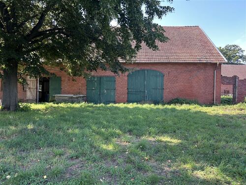 Scheune - 8 Zimmer Landw. Anwesen in Stolzenau