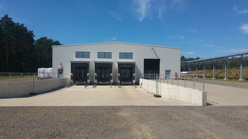 Halle mit Laderampen - Produktionshalle zur Miete in Steyerberg