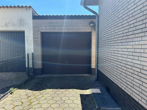 Garage - 