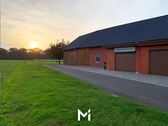 Scheunen und Garagen - 