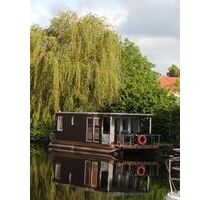 Ein Zuhause, auf dem Wasser oder im Hafen, exklusives Hausboot Neubau 2023 - Jabel b Waren