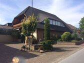 Wohnhaus mit Charme - 4 auf einen Streich ... 2 Wohnhäuser, 1 Gewerbeimmobilie und 1 Baugrundstück ... neuer Preis !
