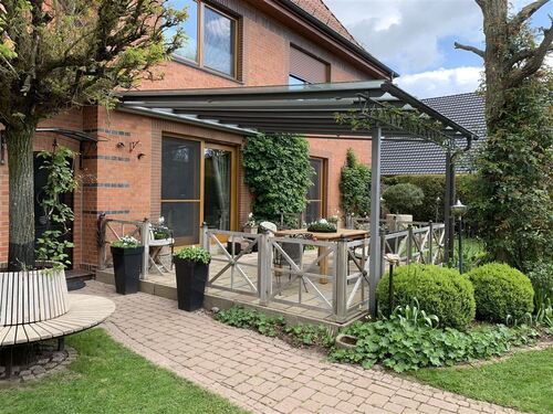 Gartenanlage - 13 Zimmer Einfamilienhaus zum Kaufen in Stolzenau