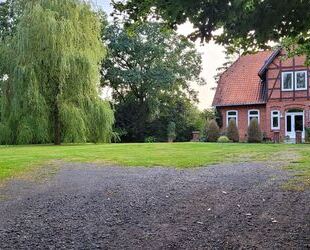 Historisches Niedersachsenhaus mit ca. 9,22 ha. Hof- u. arrondierte Ackerfläche in Alleinlage - Wietzen
