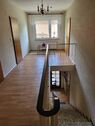 Flur OG mit Treppenhaus - 