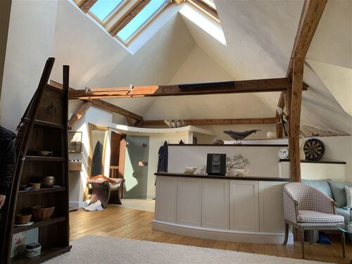 Wellnessoase mit Dachfenster - 