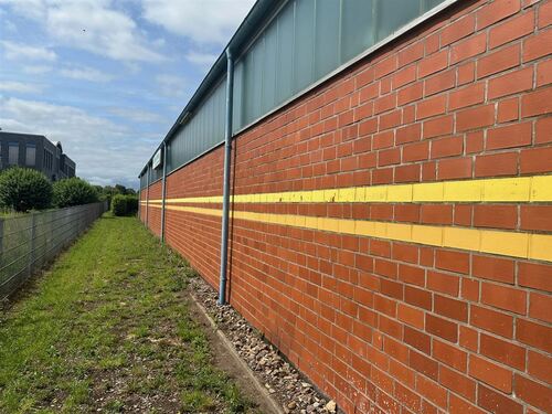 Massives Verblendmauerwerk - 