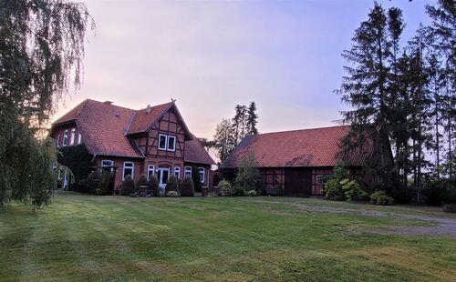 Bauernhaus mit Scheune - 6 Zimmer Landw. Anwesen in Wietzen