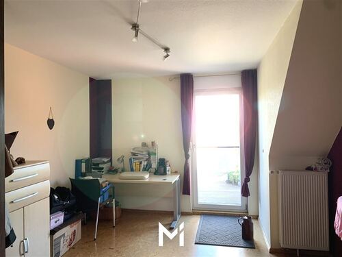 Büro Dachgeschoss mit Zugang zum Balkon - 