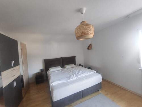 Schlafzimmer DG.jpeg - 