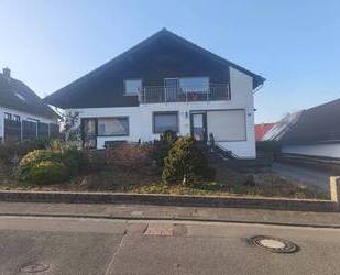 schönes Zweifamilienhaus Queidersbach
