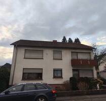 Attraktives Zweifamilienhaus in ruhiger Lage - Schiffweiler Landsweiler