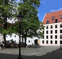 Zentral in München: moderne Wohnung im alten Hof in Erbpacht