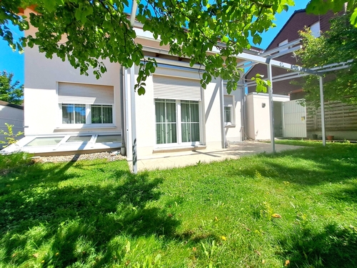 Gartenansicht - Einfamilienhaus mit ruhigem Südwestgarten in S- und U-Bahn Nähe Plus-Energiehaus Effizienzklasse A