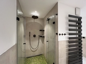 Bad mit Dusche - 