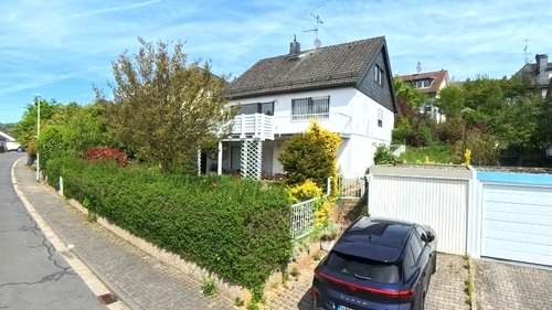 Haus mit Garage - ***Provisionsfreier Privatverkauf*** Grundstück in absoluter Premium Lage in Eppstein Vockenhausen