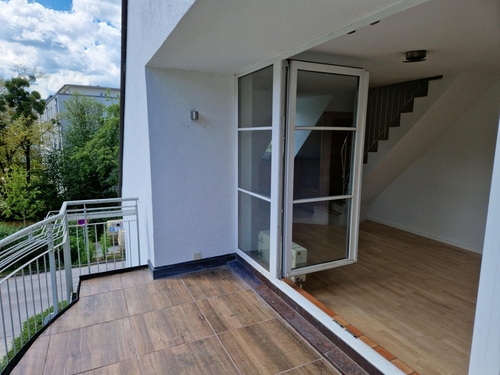 Großer Balkon - 2 Zimmer Dachgeschoßwohnung in München