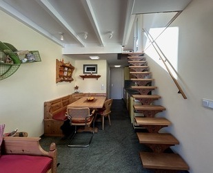 Bestlage Universität, aussergewöhnliche Sanierung und Innenausstattung - München