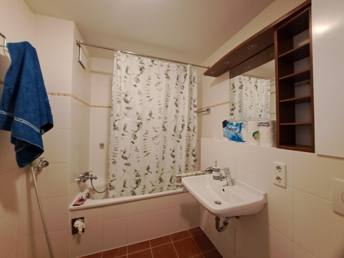 Badezimmer - Etagenwohnung mit 55,00 m&sup2; in München zur Miete