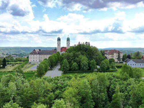 Blick zum Kloster - Der exclusivste Platz über Vilshofen wird frei