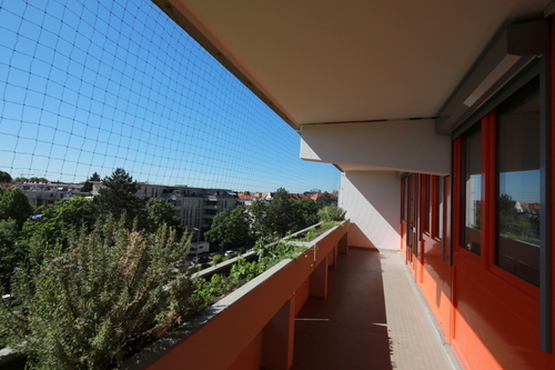 Loggia - Sonnige 2,5-Zimmer Wohnung mit großer Süd-West Loggia als sichere Kapitalanlage