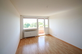 Wohnraum - 2.5 Zimmer Etagenwohnung zum Kaufen in München