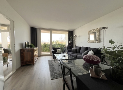 Wohnzimmer - Etagenwohnung mit 54,00 m&sup2; in München zum Kaufen