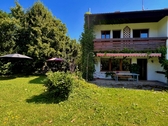 Sicht auf das Haus vom Garten - 