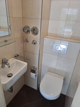 WC - 