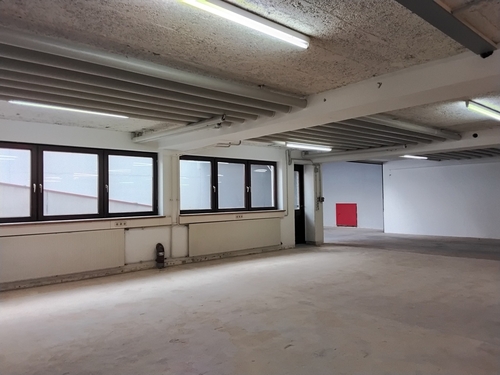 Eingang Rolltor offen - 