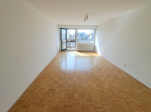 Wohnzimmer - Etagenwohnung mit 72,00 m&sup2; in München zum Kaufen