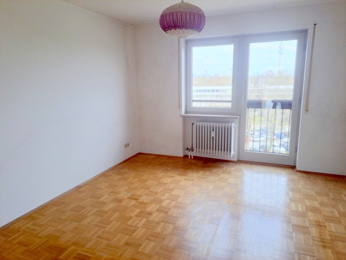 Schlafzimmer 1 - 3 Zimmer Etagenwohnung zum Kaufen in München