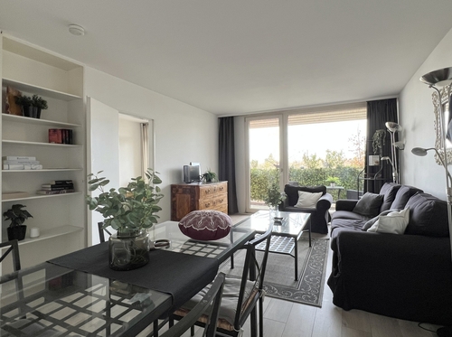 Wohn/Esszimmer - Möblierte 2-Zimmerwohnung in Schwabing zum Selbstbezug oder als Kapitalanlage