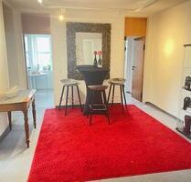 Zur Untermiete! Büro mit Balkon in kleiner Ateliereinheit in Nauheim!