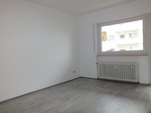 Schlafzimmer mit Zugang zum Balkon - 