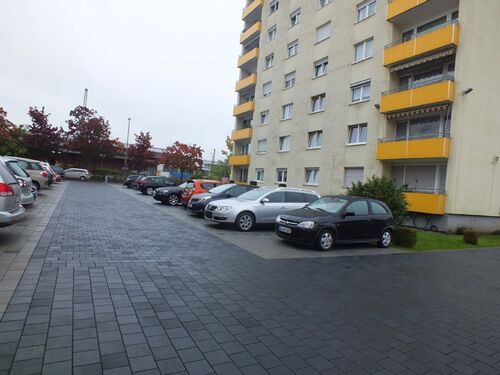Parkplatz im Hof - 