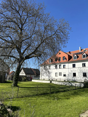 Foto - Helle Maisonette mit Dachspitze und Stellplätzen
