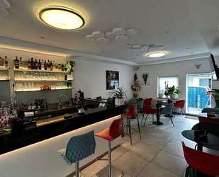 Eiscafé mit großer Terrasse in guter Lage - Karlsruhe