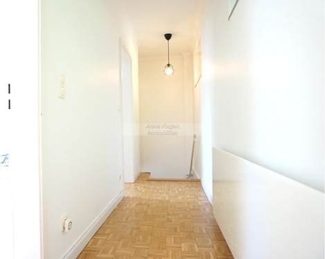 Flur OG, Zugang zu den Kinderzimmer - 