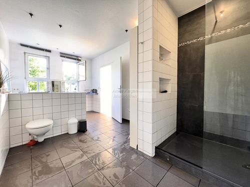 Bad an dem Kinderzimmer 2 - 