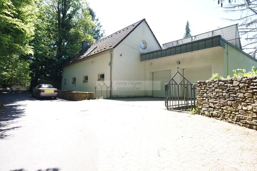 Ansicht Straßenseite - 6 Zimmer Einfamilienhaus in Dortmund