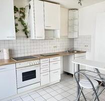 ### Helle, freundliche Wohnung im bevorzugten Wohngebiet von Karlsdorf ### - Karlsdorf-Neuthard