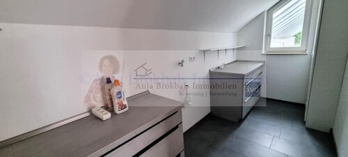 Abstell- und Hauswirtschaftsraum - 