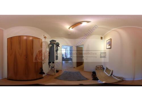 Flur mit Garderobe - 