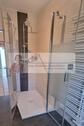 Große Dusche und Handtuchwärmer - 
