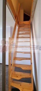 Treppe zum Spitzboden - 