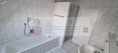 Badewanne und Dusche - 