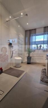 Bad mit Fenster - 